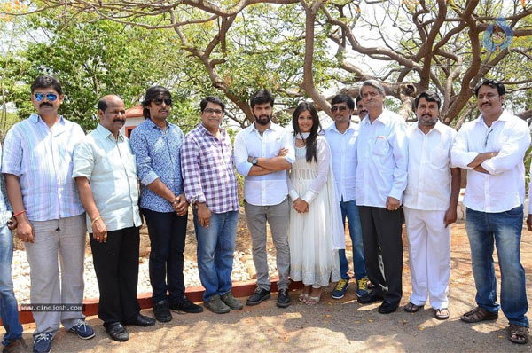 rahul,l7,mukund pande,poojajaveri,obul subbareddy  రాహుల్‌ మూవీ మేకర్స్‌ ‘ఎల్‌`7’ ప్రారంభం!!